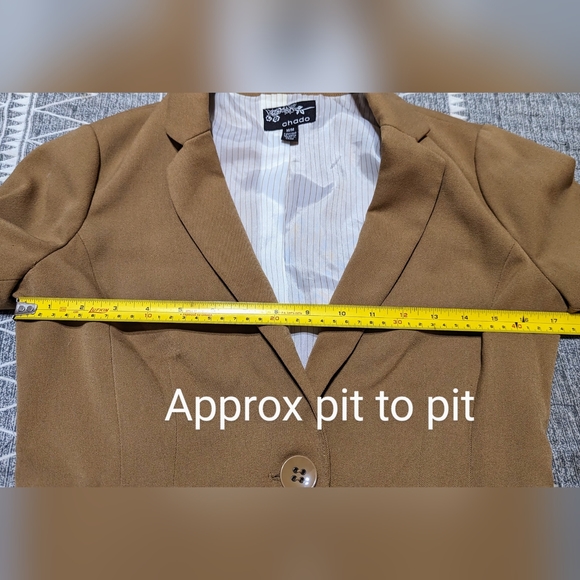 Chado, size Med ladies tan/tobacco colour crop blazer, EUC - Picture 7 of 13
